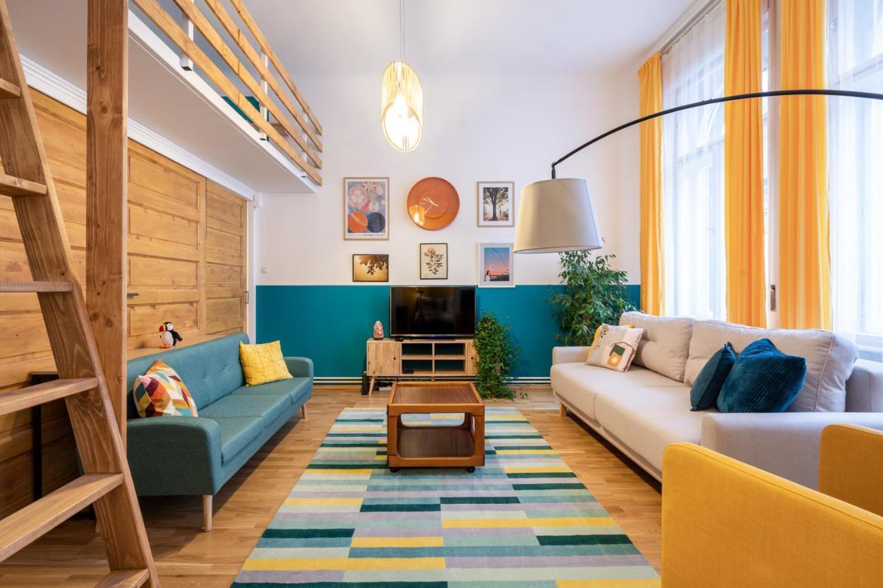 Live Star Apartment Budapest Eksteriør billede