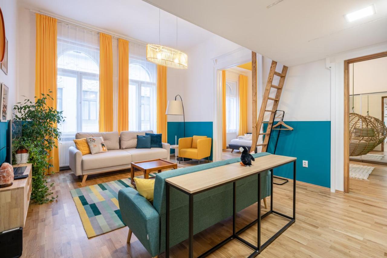 Live Star Apartment Budapest Eksteriør billede