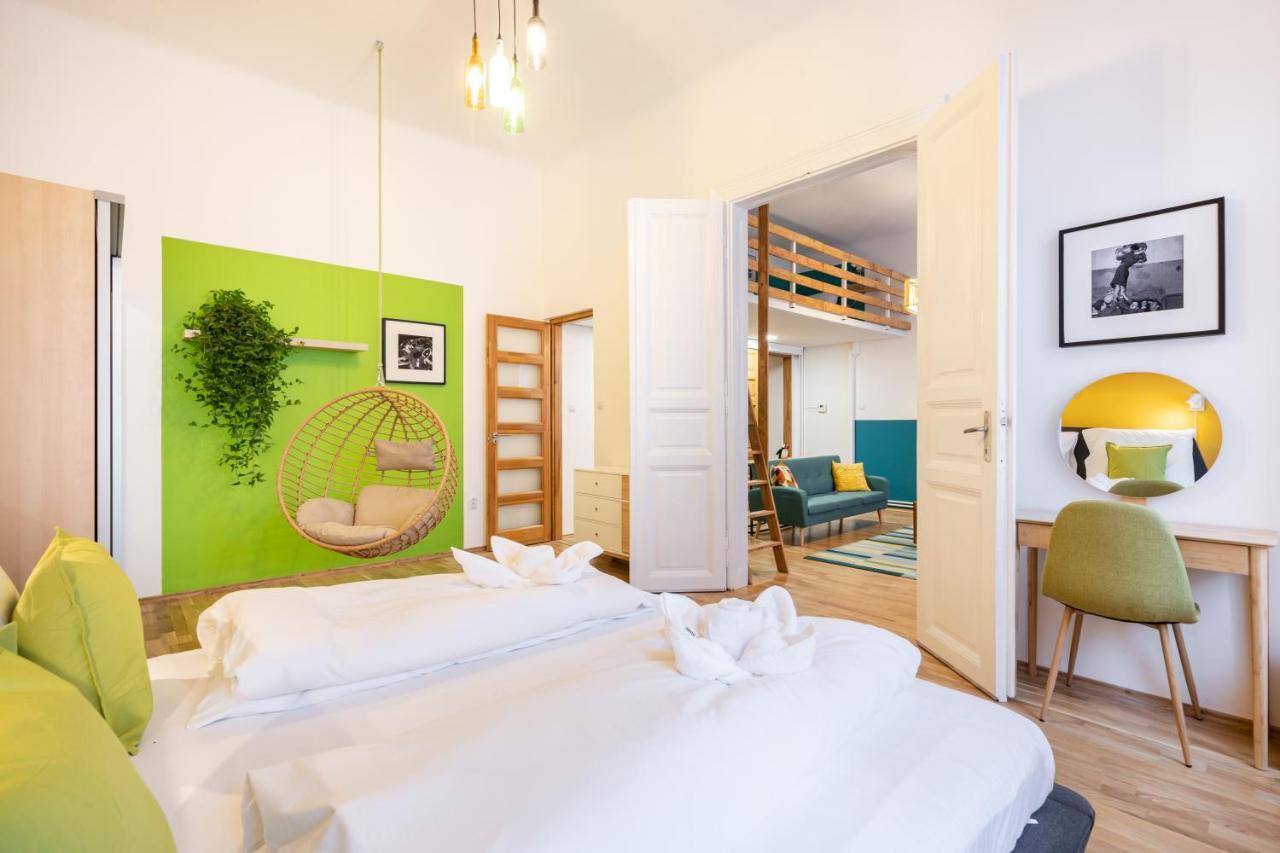 Live Star Apartment Budapest Eksteriør billede