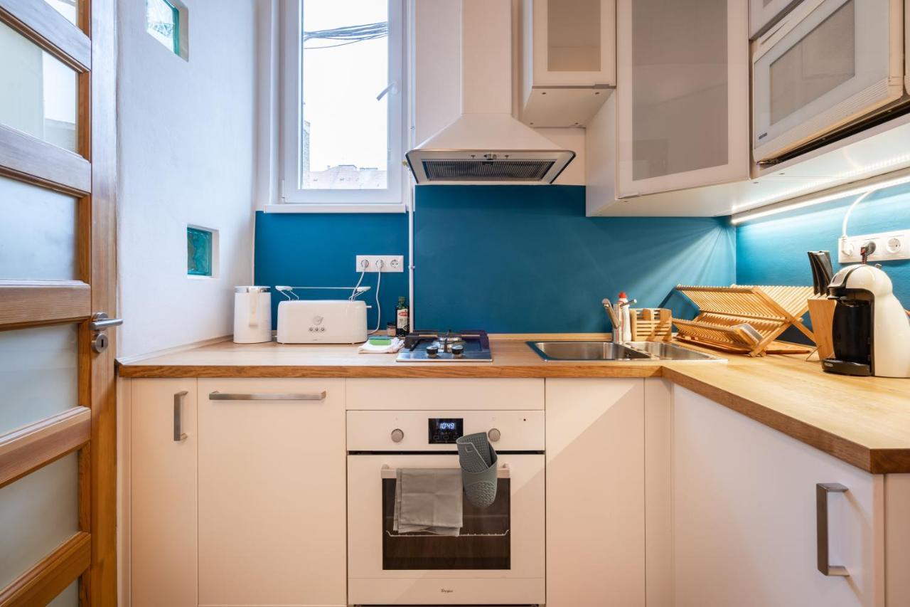Live Star Apartment Budapest Eksteriør billede