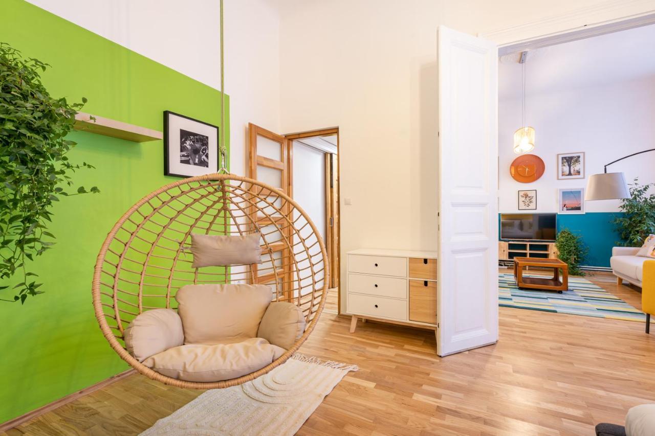 Live Star Apartment Budapest Eksteriør billede